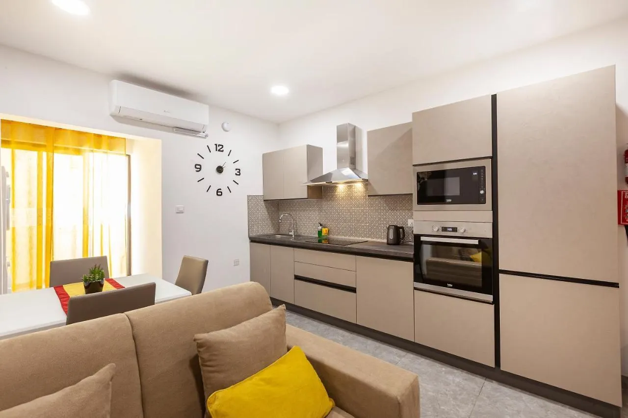 Ca2 - Prime Location - Modern & Lovely Studio Apartment Saint Julian's
